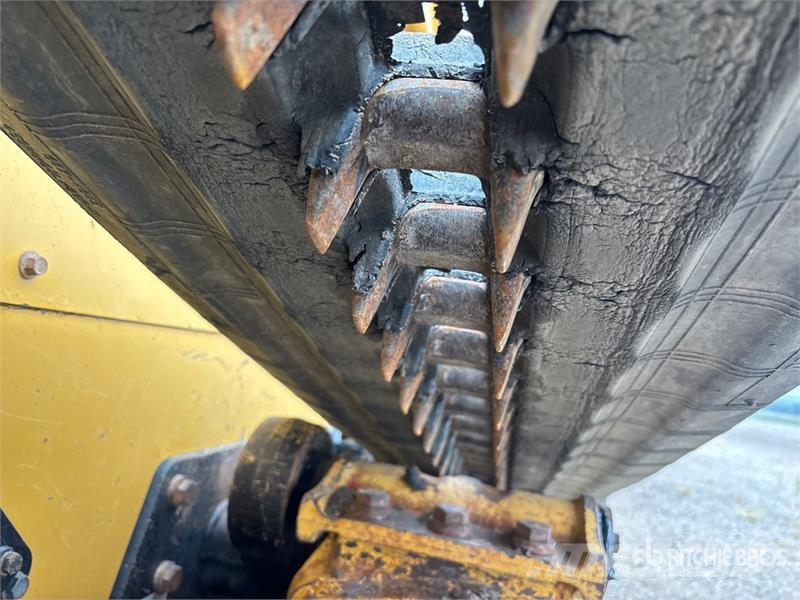 CAT 299D3 XE Two-Speed Compact Track Loader Skid steer mini nakladalci