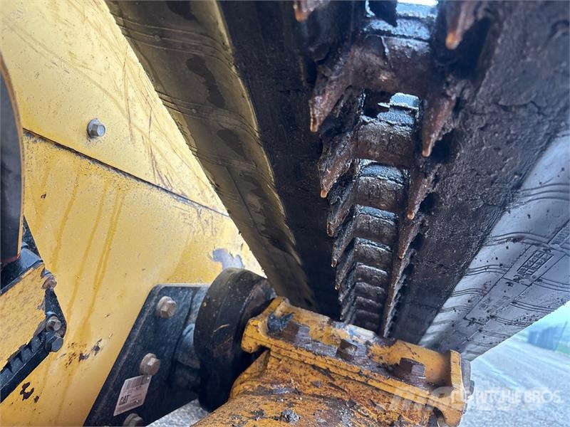 CAT 299D3 XE Two-Speed Compact Track Loader Kompaktlader