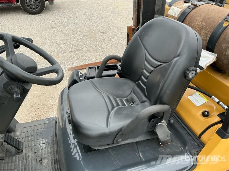 CAT 2C5000 4750 lb Pneumatic Tire Forklift 堆高機(叉車)-其他