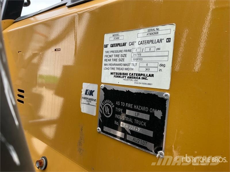 CAT 2C5000 4750 lb Pneumatic Tire Forklift Kahveltõstukid - muud