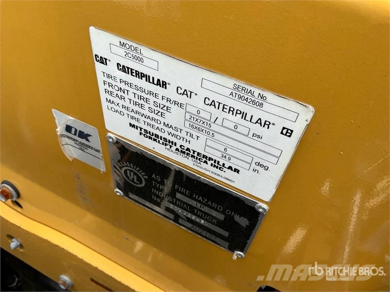 CAT 2C5000 4750 lb Pneumatic Tire Forklift Kahveltõstukid - muud