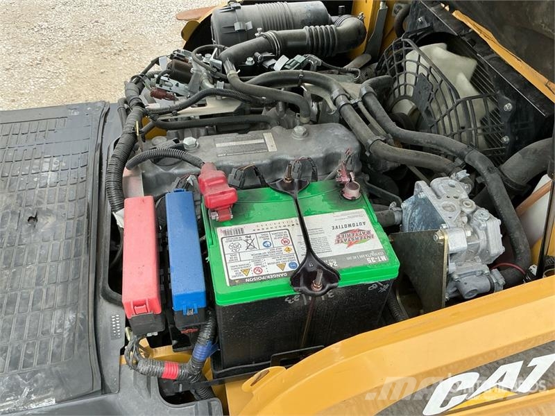 CAT 2C5000 4750 lb Pneumatic Tire Forklift 堆高機(叉車)-其他