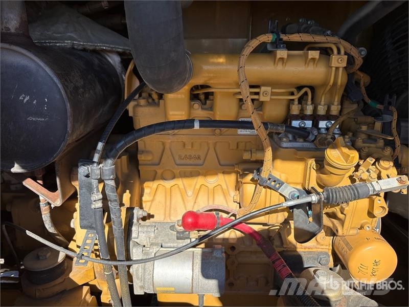 CAT 305.5E2 Mini Excavator Mini ekskavatori < 7 t