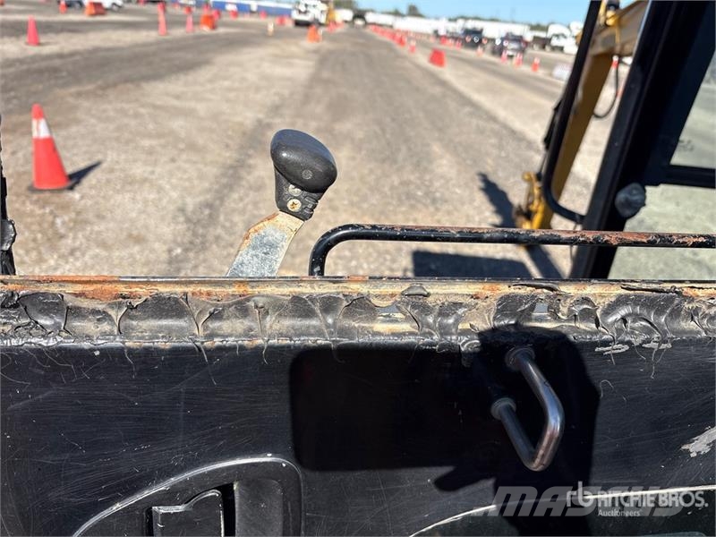 CAT 305.5E2 Mini Excavator Mini ekskavatori < 7 t