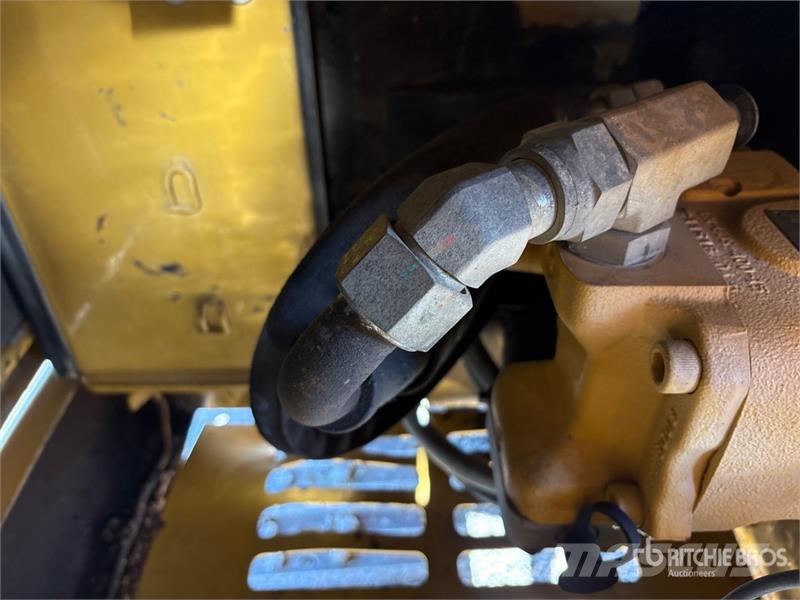 CAT 305.5E2 Mini Excavator Mini ekskavatori < 7 t