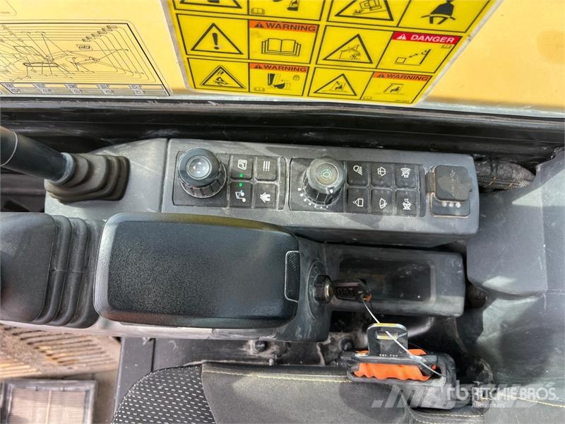 CAT 305 CR Mini Excavator Mini excavators < 7t (Mini diggers)