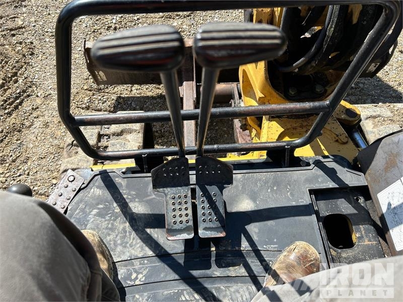 CAT 305C CR Mini Excavator Minigravemaskiner