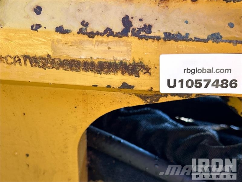 CAT 305C CR Mini Excavator Minigravemaskiner