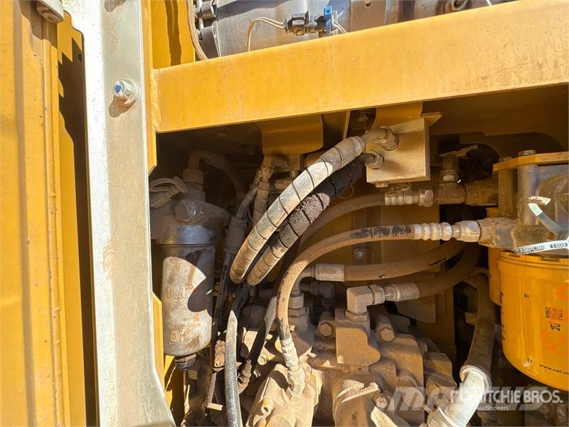 CAT 313F L Gravemaskiner på larvebånd