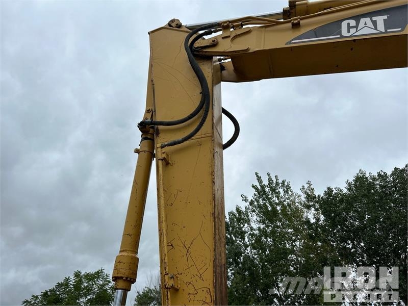 CAT 318C Гусеничні екскаватори