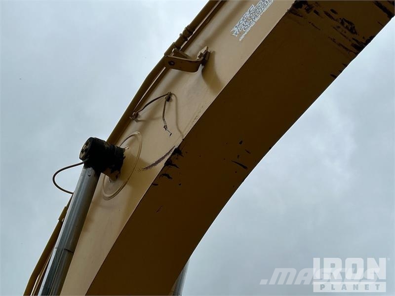 CAT 318C Гусеничні екскаватори