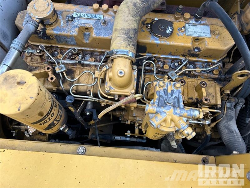 CAT 318C Гусеничні екскаватори