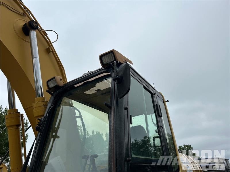 CAT 318C L Tracked Excavator Crawler excavators