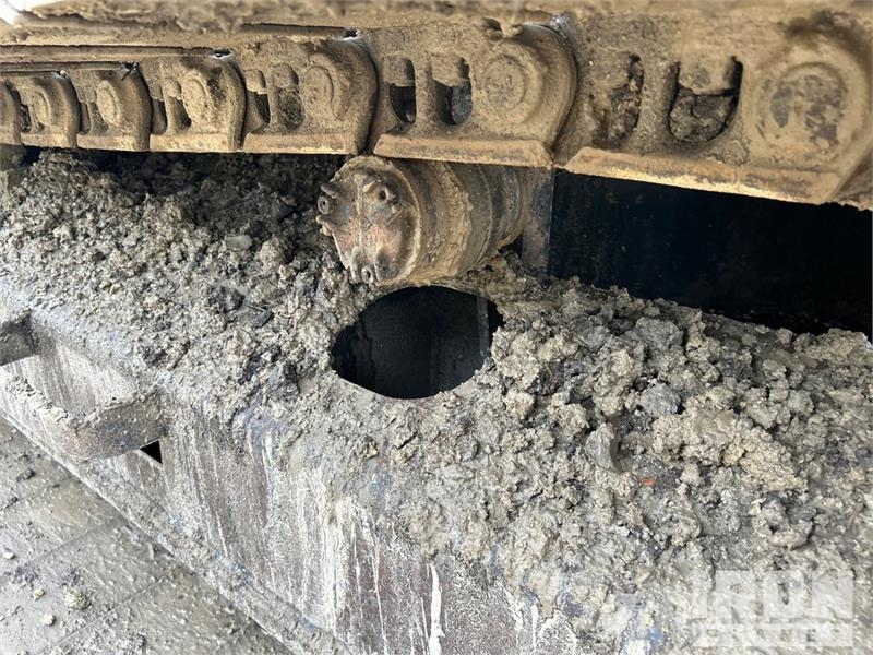 CAT 318CL Tracked Excavator Roomikekskavaatorid