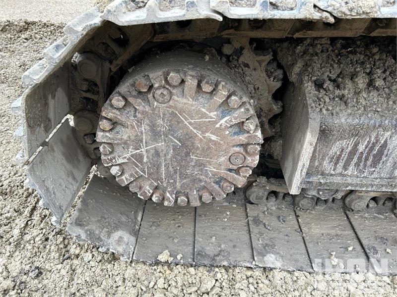 CAT 318CL Tracked Excavator Roomikekskavaatorid