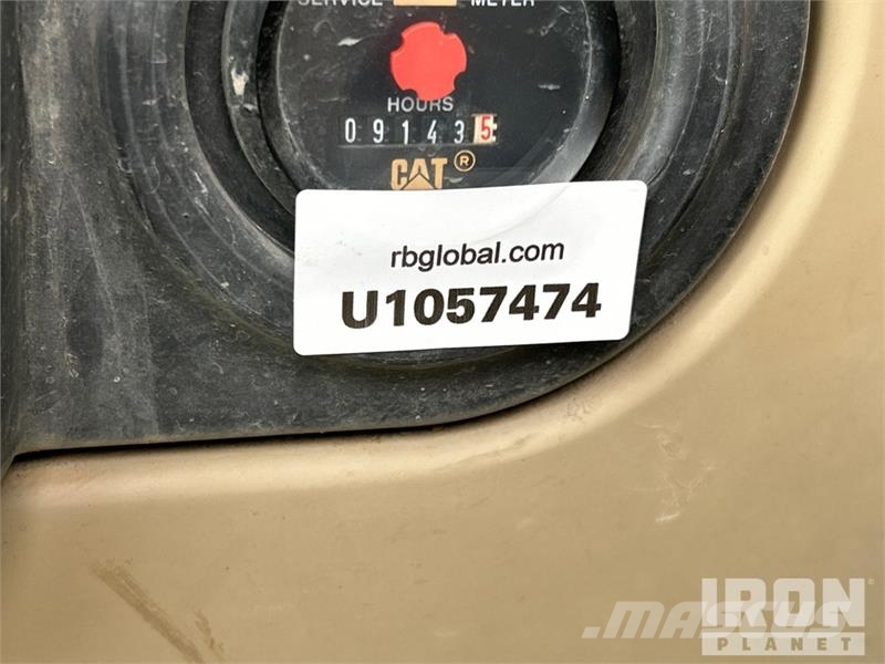 CAT 318CL Tracked Excavator Roomikekskavaatorid