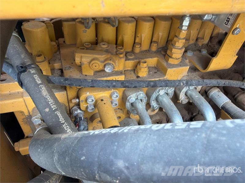 CAT 320 Tracked Excavator Crawler excavators