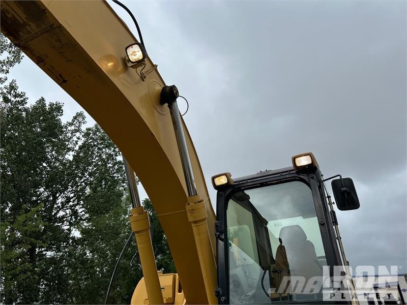 CAT 320C L Tracked Excavator Roomikekskavaatorid