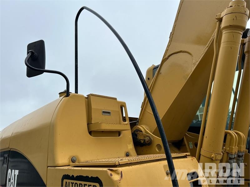 CAT 320C L Tracked Excavator Roomikekskavaatorid
