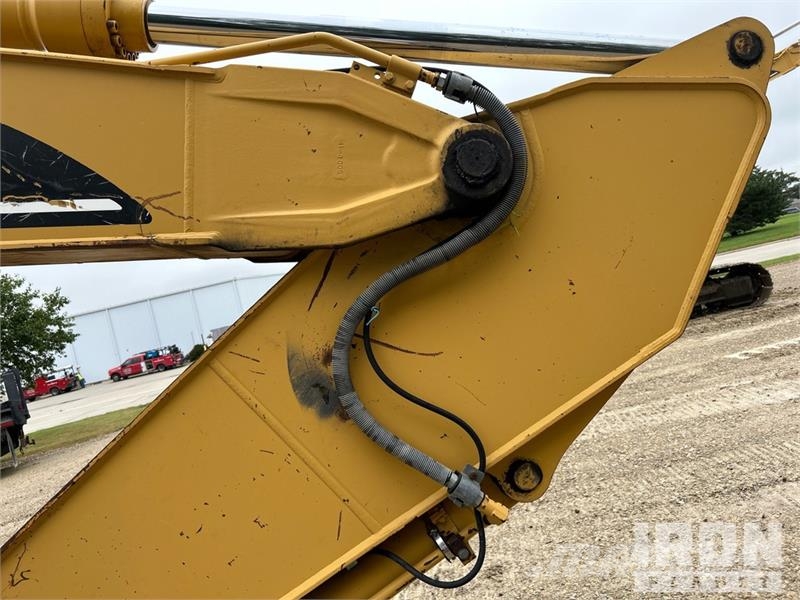 CAT 320C L Tracked Excavator Roomikekskavaatorid