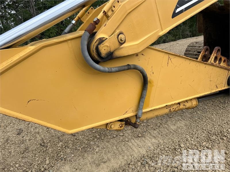CAT 320CL Tracked Excavator Roomikekskavaatorid