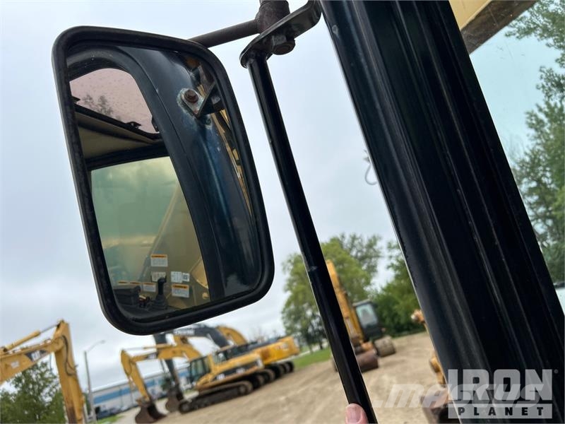 CAT 320CL Tracked Excavator Gravemaskiner på larvebånd