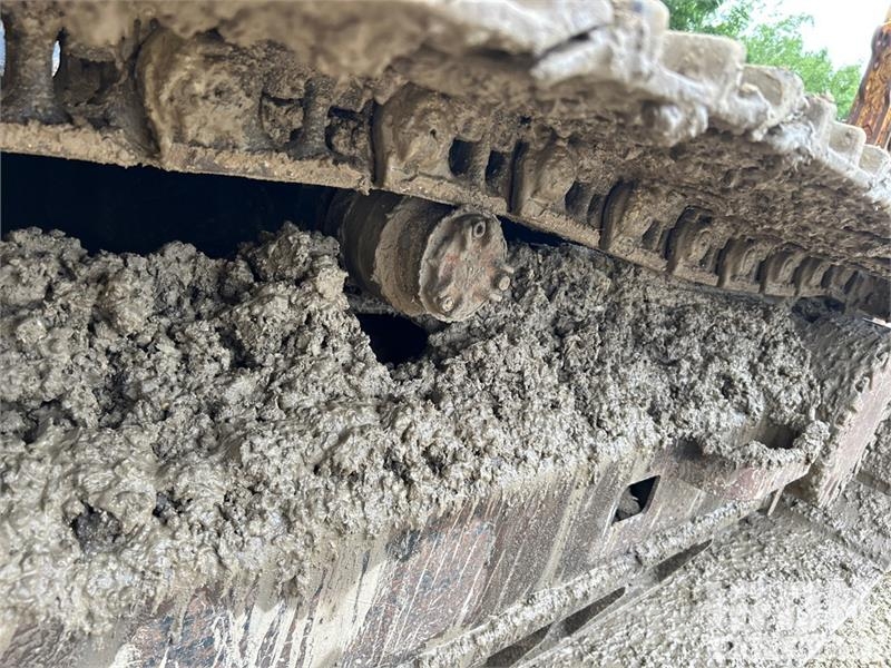 CAT 320CL Tracked Excavator Roomikekskavaatorid