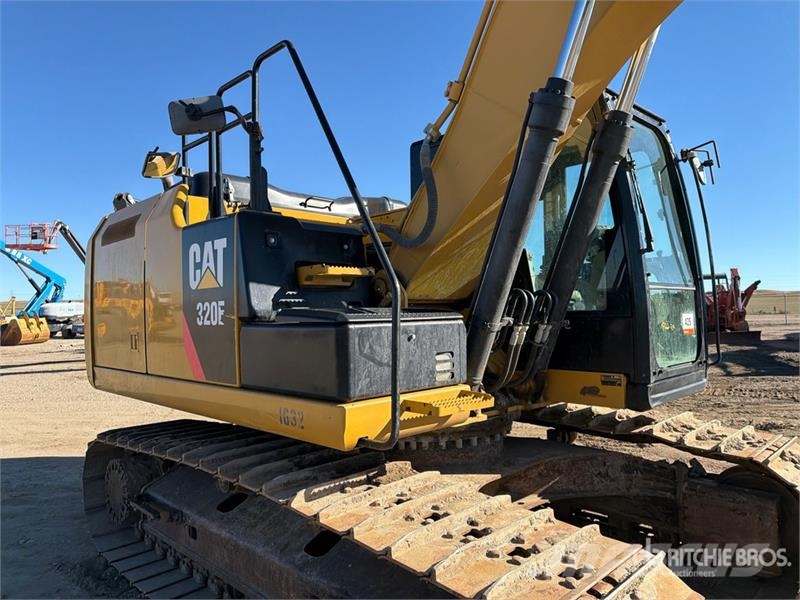 CAT 320E Pásová rýpadla