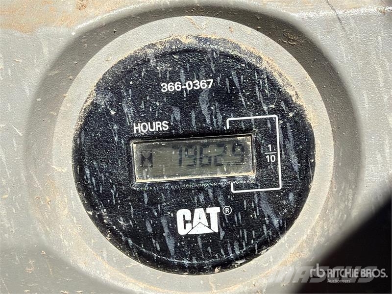 CAT 320E Pásová rýpadla