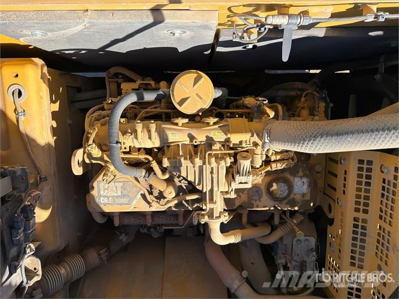 CAT 320E Pásová rýpadla
