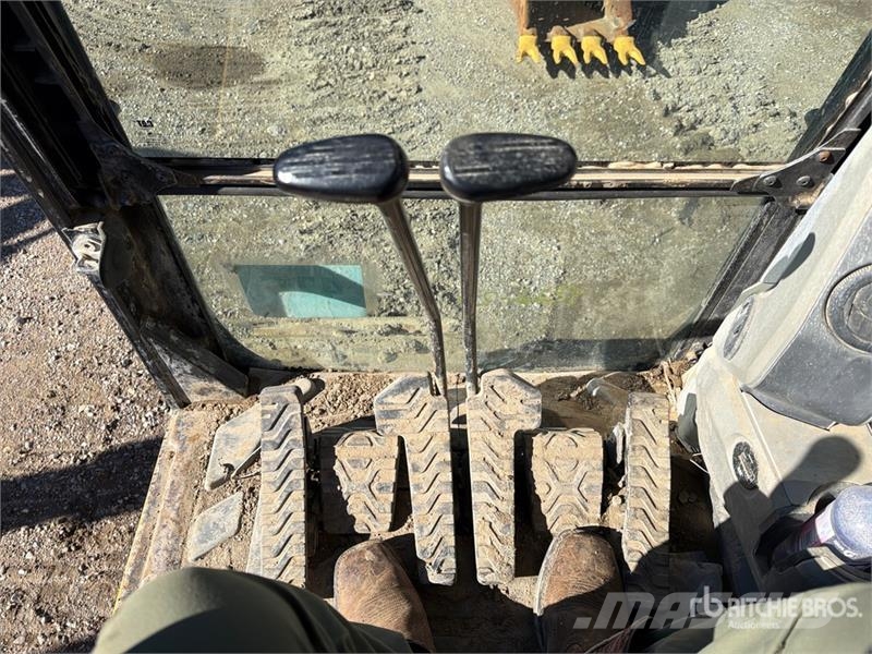 CAT 320E Pásová rýpadla