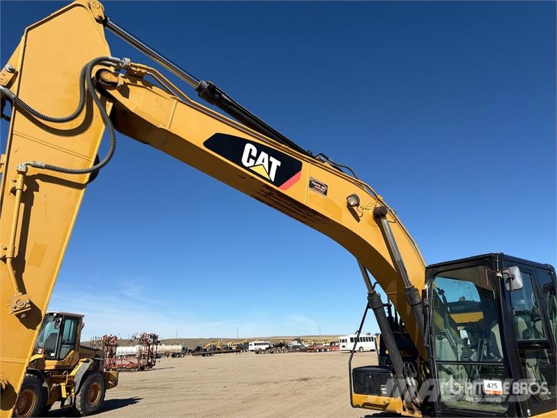 CAT 320E Pásová rýpadla