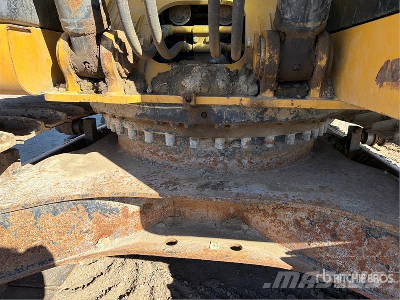 CAT 320E Pásová rýpadla