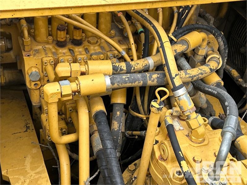 CAT 322C L Tracked Excavator Lánctalpas kotrók