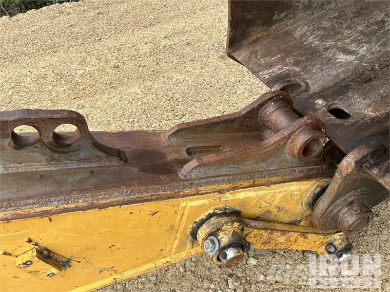 CAT 322C L Tracked Excavator Lánctalpas kotrók