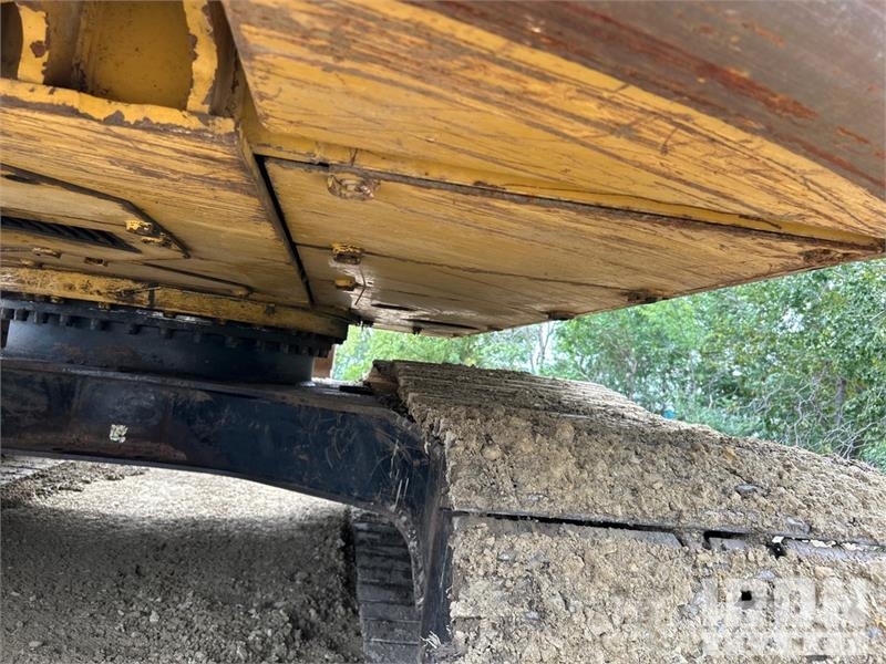 CAT 322C L Tracked Excavator Lánctalpas kotrók