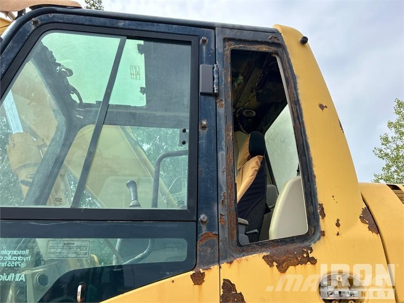 CAT 322C L Tracked Excavator Lánctalpas kotrók