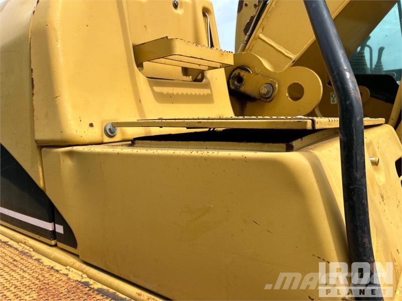 CAT 322C L Tracked Excavator Lánctalpas kotrók