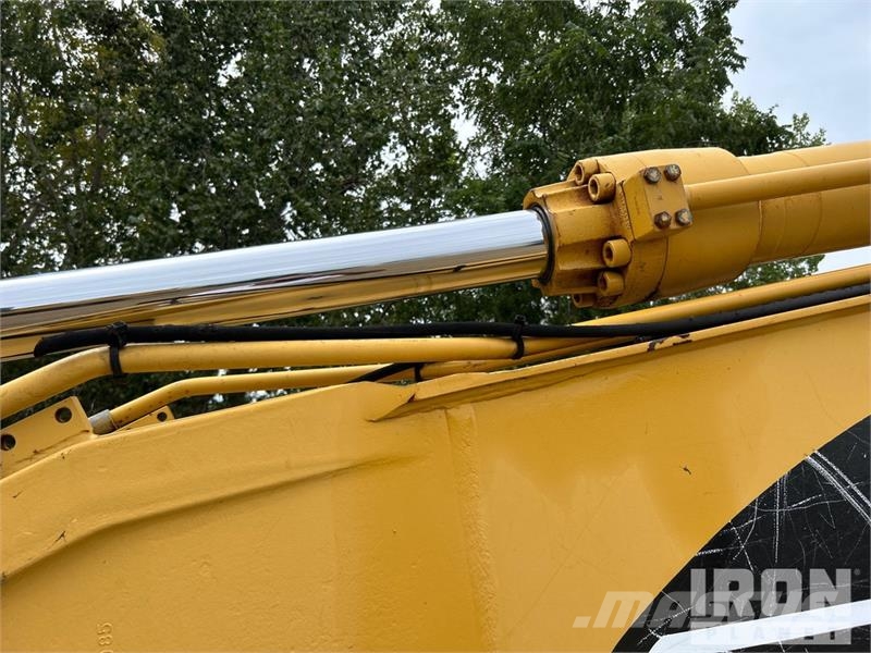 CAT 322C L Tracked Excavator Lánctalpas kotrók