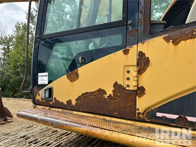 CAT 322C L Tracked Excavator Lánctalpas kotrók
