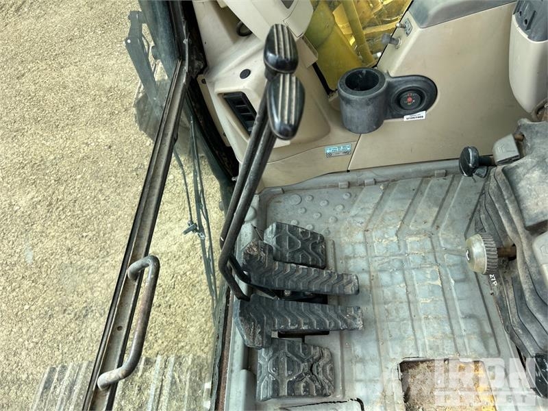 CAT 322C L Tracked Excavator Lánctalpas kotrók