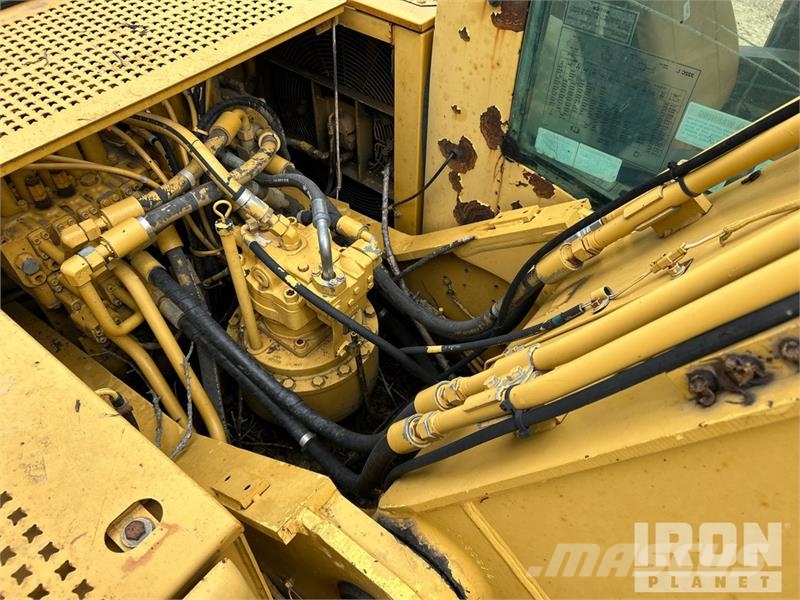 CAT 322C L Tracked Excavator Lánctalpas kotrók