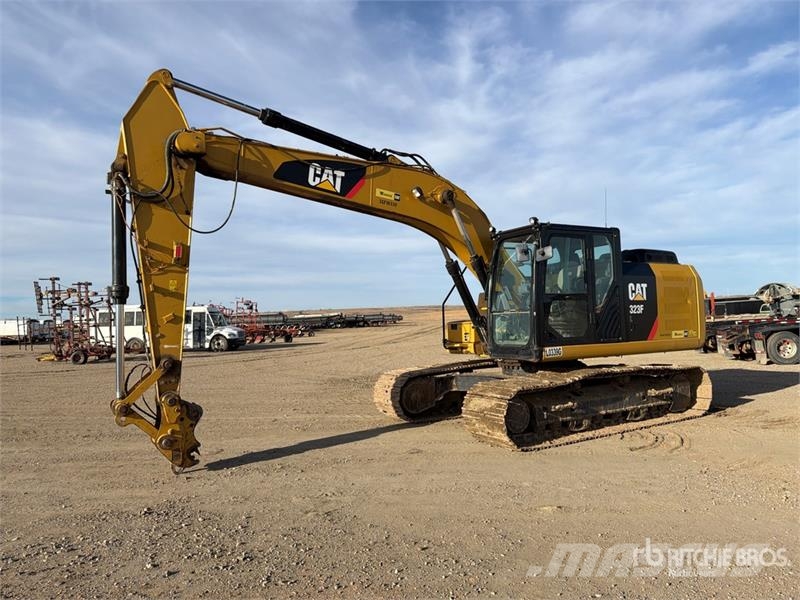 CAT 323F L Tracked Excavator حفارات زحافة