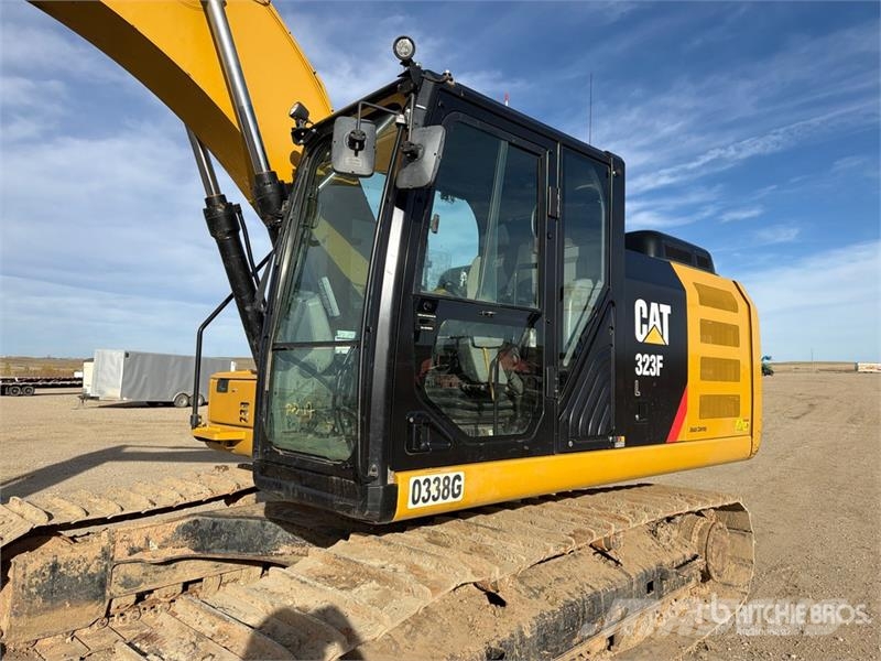 CAT 323F L Tracked Excavator حفارات زحافة