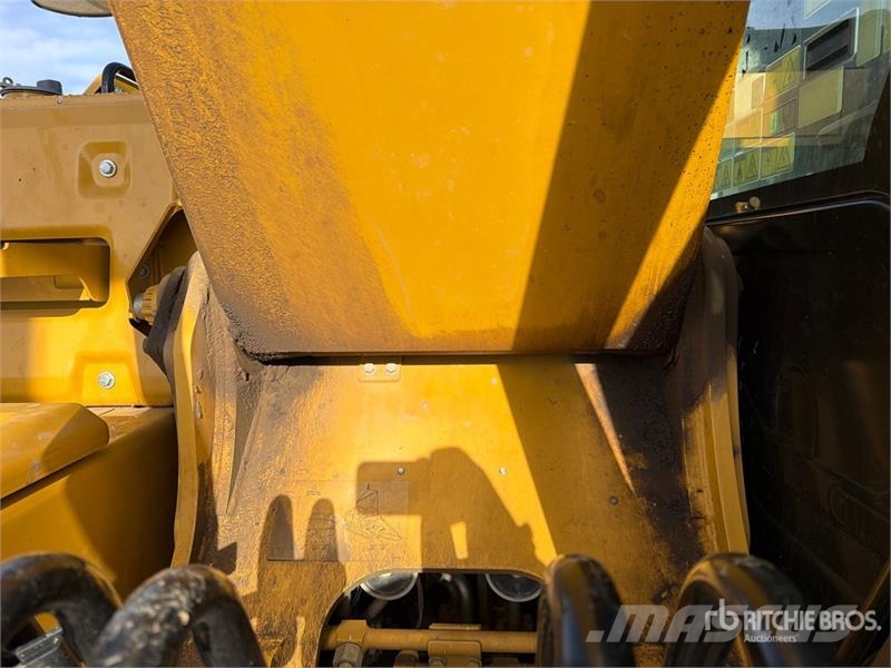 CAT 323F L Tracked Excavator حفارات زحافة