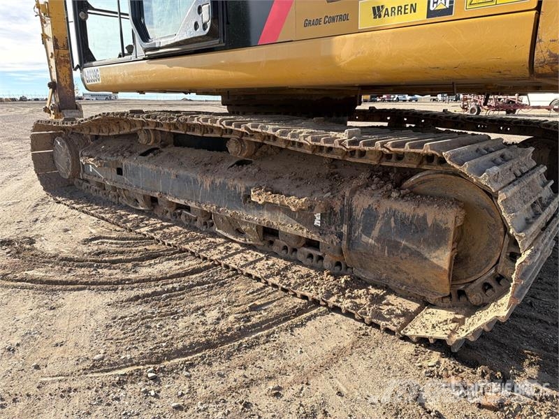 CAT 323F L Tracked Excavator حفارات زحافة