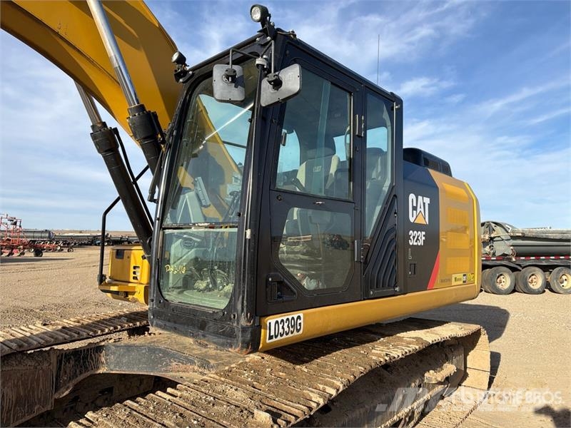 CAT 323F L Tracked Excavator حفارات زحافة