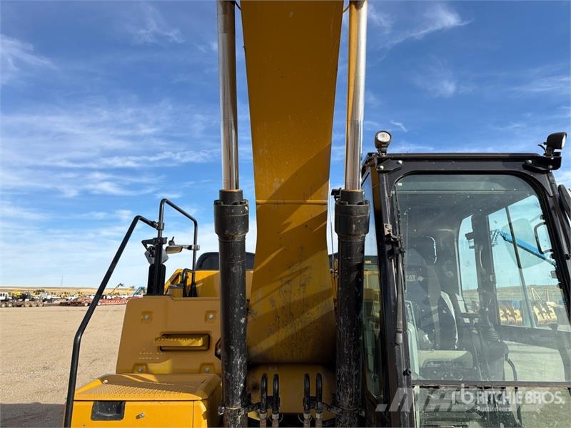 CAT 323F L Tracked Excavator حفارات زحافة