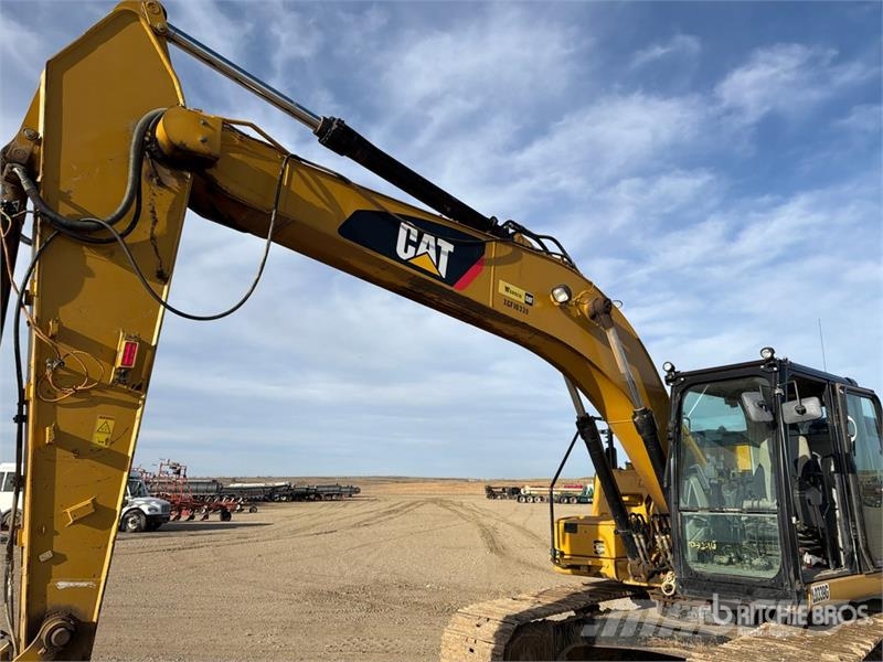 CAT 323F L Tracked Excavator حفارات زحافة