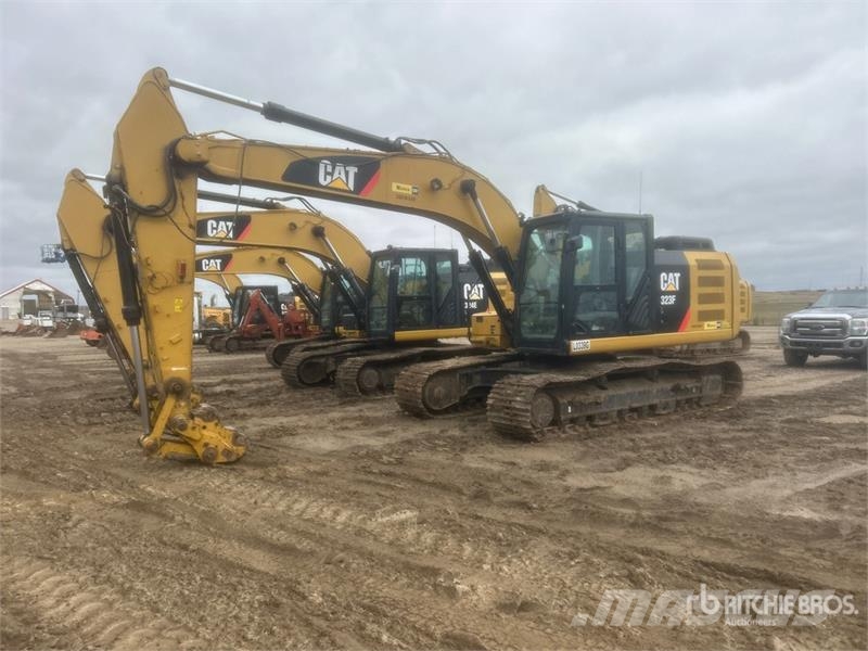 CAT 323F L Tracked Excavator Kāpurķēžu ekskavatori